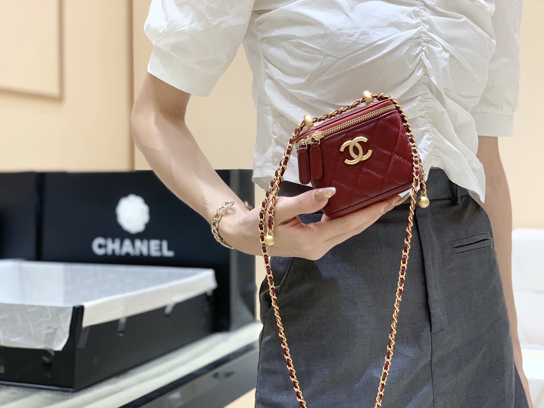 Chanel 高级手工坊双金珠系列盒子斜挎包 AP2292酒红