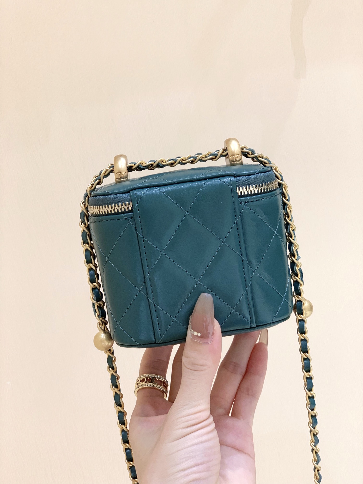 Chanel 高级手工坊双金珠系列盒子斜挎包 AP2292绿色