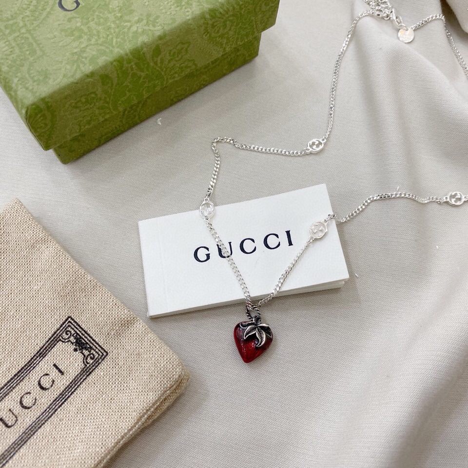 NO:104196,Gucci Gucci 925 sterling silver double g strawberry necklace size 45cm adjustable, Gucci necklace, gucci, gucci, necklace, pure silver19860909Gucci古驰925纯银双g草莓项链 尺寸45cm 可调节,古驰项链,gucci,gucci,necklace,pure silver,Jewelry