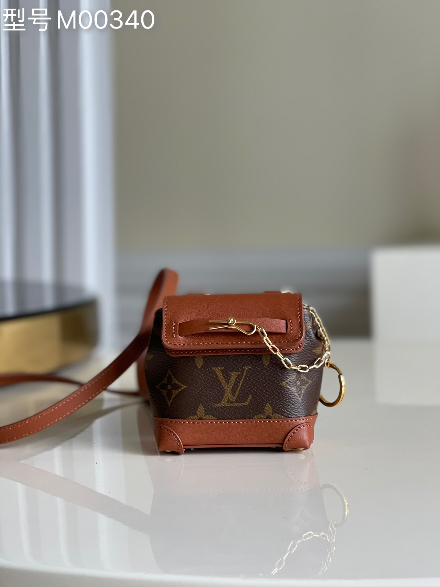 NO:397176,[Exclusive real photo of M00340 presbyterian flowers] The autumn and winter series is newly launched. Mini Steamer storage bag Monogram Eclipse canvas build a mini box design, paired with pocket polished metal chain opening and closing.x.450, LV [original leather], louis vuitton19860909【独家实拍M00340咖老花】 秋冬系列全新推出 Mini Steamer 收纳包Monogram Eclipse 帆布构筑迷你箱形设计,搭配袖珍抛光金属链条开合.x.450,LV【原厂皮】,louis vuitton,Bag