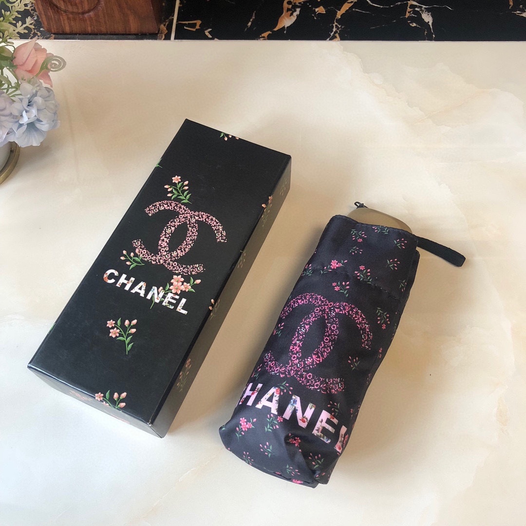 CHANEL香奈儿香奈儿图标五折手开
