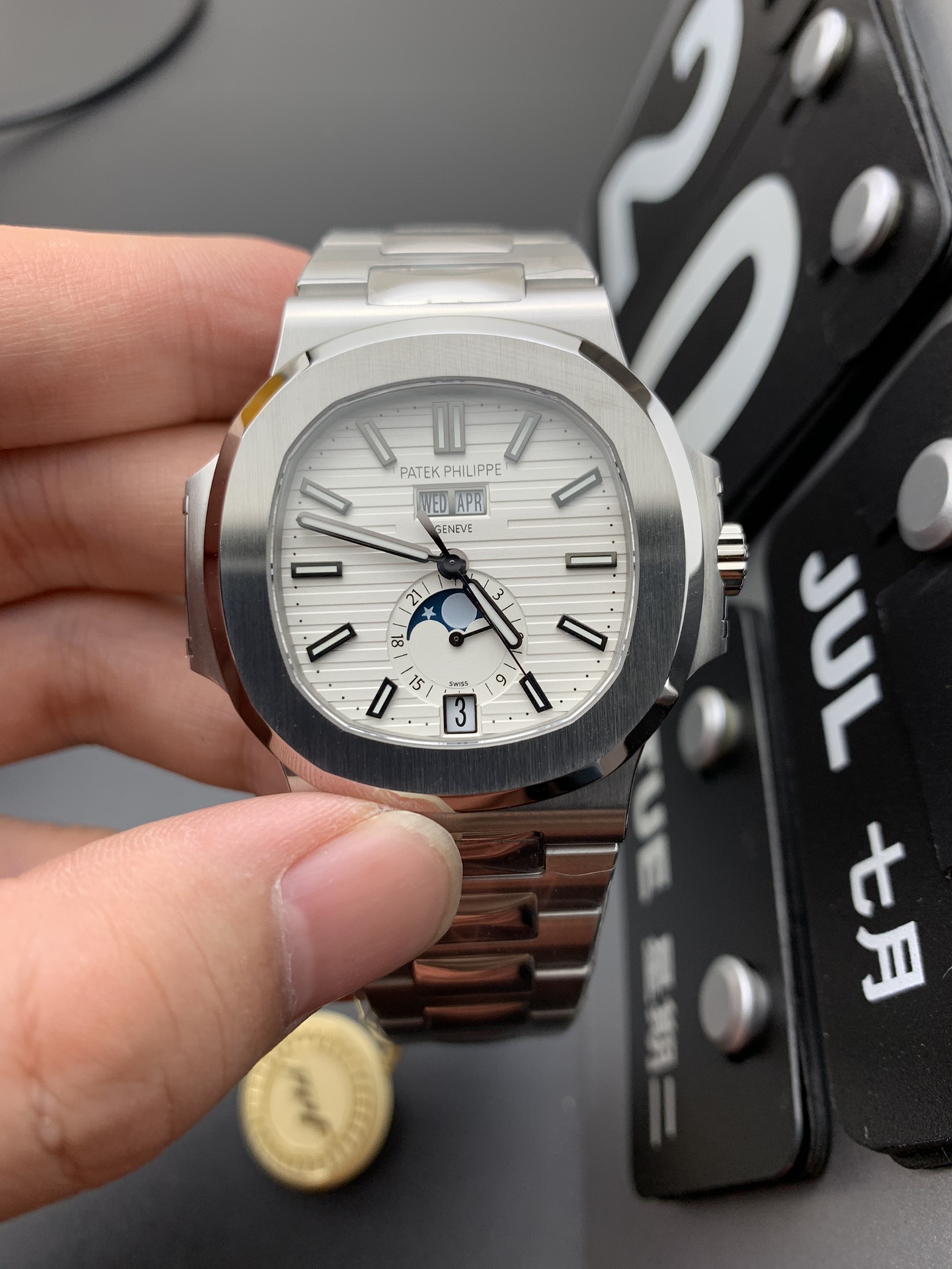 Patek Philippe PPF百达Ref.5726/1A Nautilus系列年历腕表成功上线