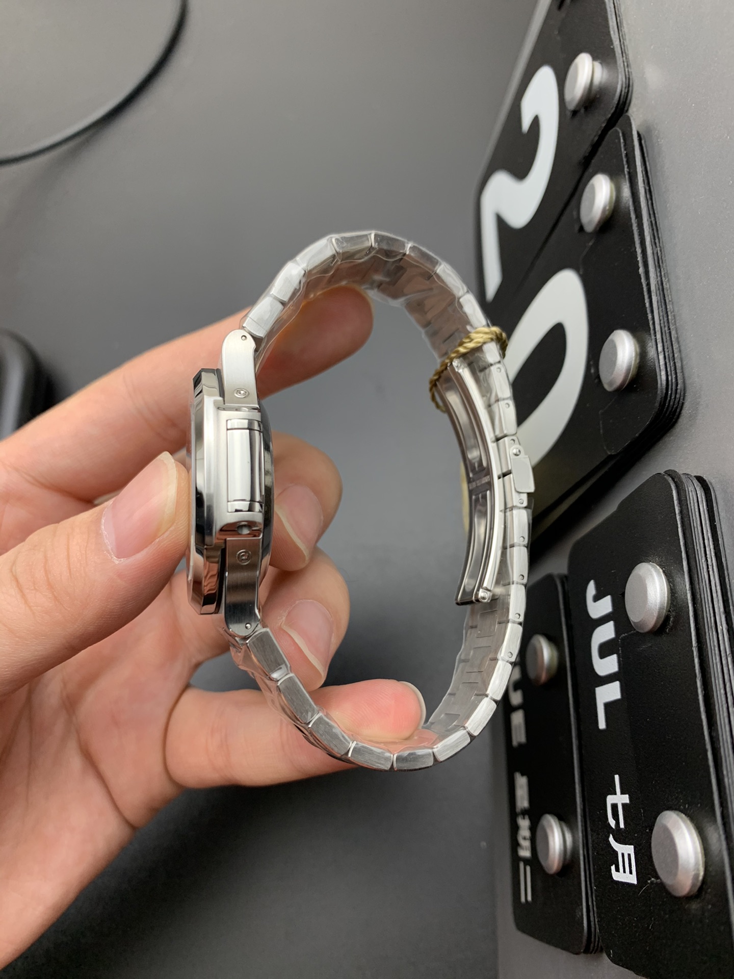 Patek Philippe PPF百达Ref.5726/1A Nautilus系列年历腕表成功上线