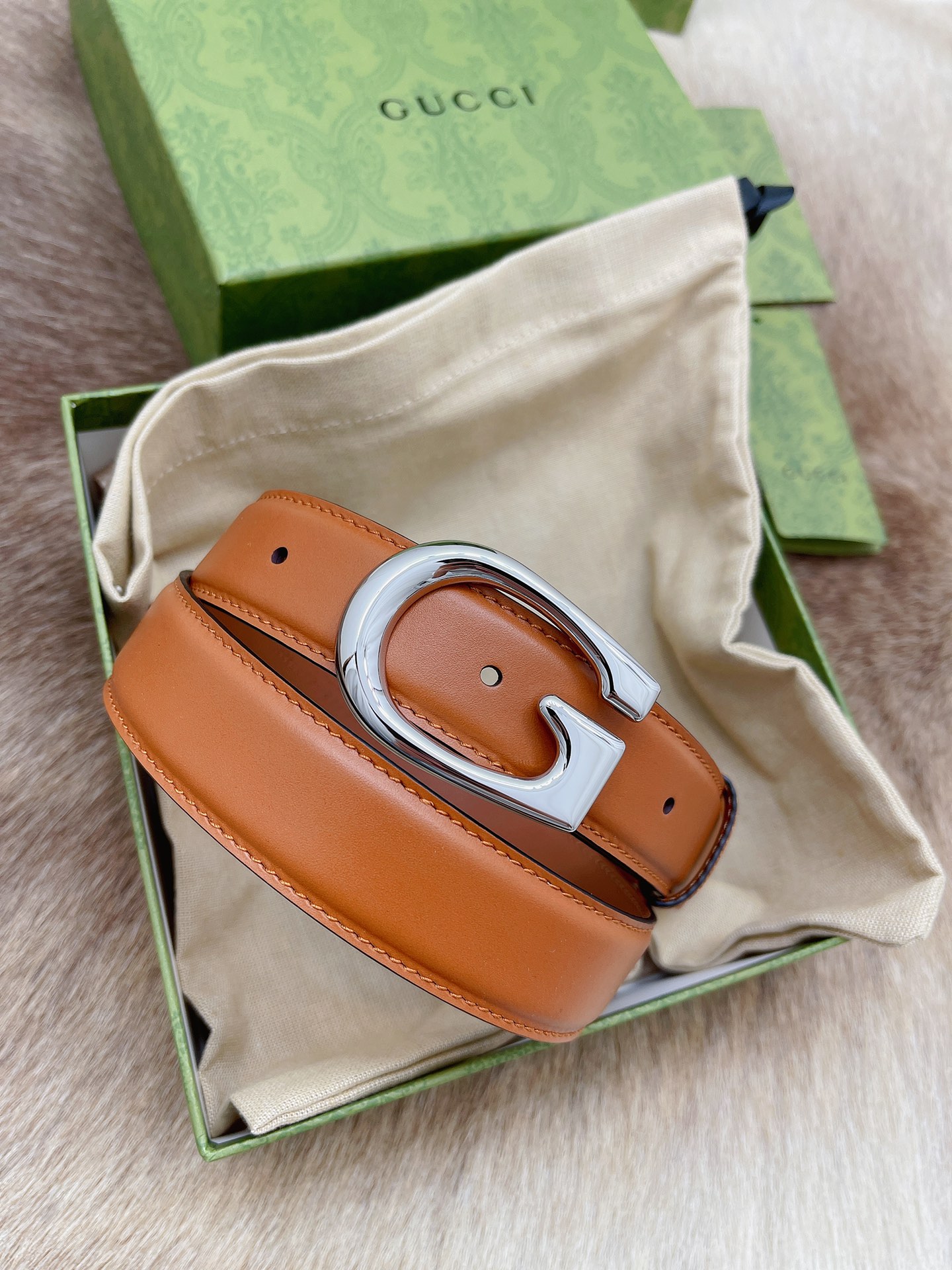 “Authentic Double G Specialty: Italian Trading Company Exports Solid Gold 3.0cm Model” - 图片 1