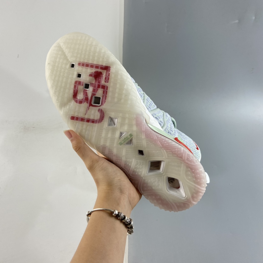 P320  灭世版 Nike LeBron XVIII EP 詹姆斯18代 签名鞋签名鞋 紫金重器 DB7644-002