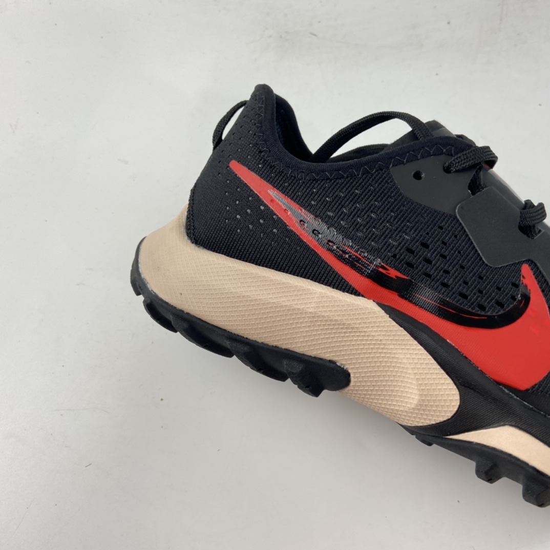 P240  Nike Air Zoom Terra Kiger 7轻量透气抓地缓震越野跑鞋 CW6066-010