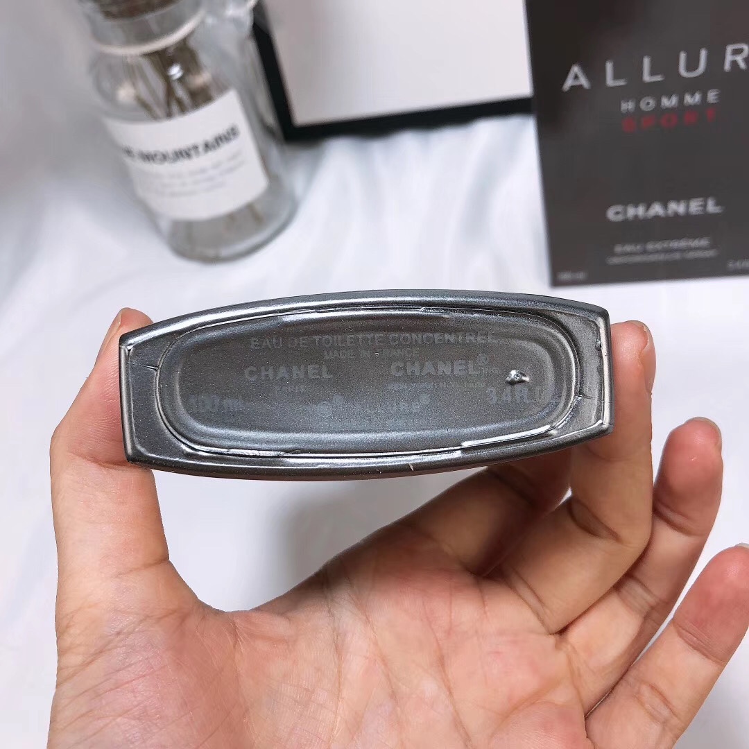 Chanel Allure Homme Sport Eau Extreme 100ml Men's Fragrance 4 i1626766618 5256 3