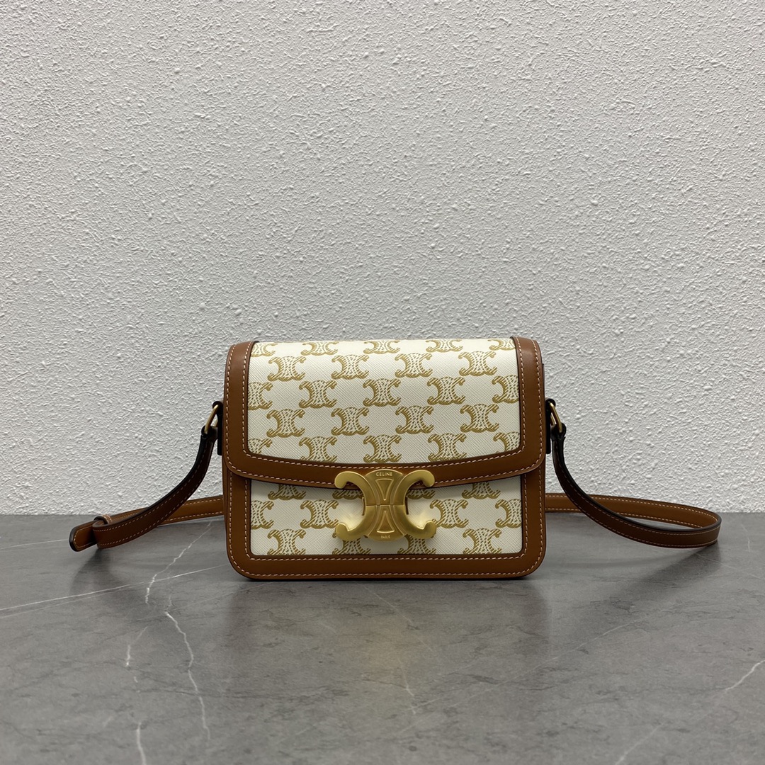 NO:197260,Genuine Classics Customized Pvc Printed Cowhide Arc de Triomphe New upgrade of pure steel hardware - not easy to fade or rust - more durable than alloy - Definition of new concept of Arc de Triomphe Add elements of Paris Retro style Noble temperament Recognized by the fashion field Many celebrities' love models Classic innovation Re-create classic bag buckle design Re-compliant with the cutting-edge fashion, pure sheepskin on the outside and inside Size 18-14-6 Model number 188423 Bei white/tan brown, Celine, celine, celine, cowhide, sheepskin19860909正品级 Triomphe_新经典 定制Pvc印花拼牛皮凯旋门 纯钢五金新升级-不易掉色、生锈-相比合金更耐久- 凯旋门新理念的定义 添加巴黎的元素 复古风调 高贵的气质 被时尚领域再度认知 超多明星的热爱款 经典再创新 再次重塑经典包扣精致设计 很符合时尚前沿 外牛皮内里纯羊皮 尺寸18-14-6 款号188423 米白/黄褐棕,赛琳celine,celine,celine,cowhide,sheepskin,Bag