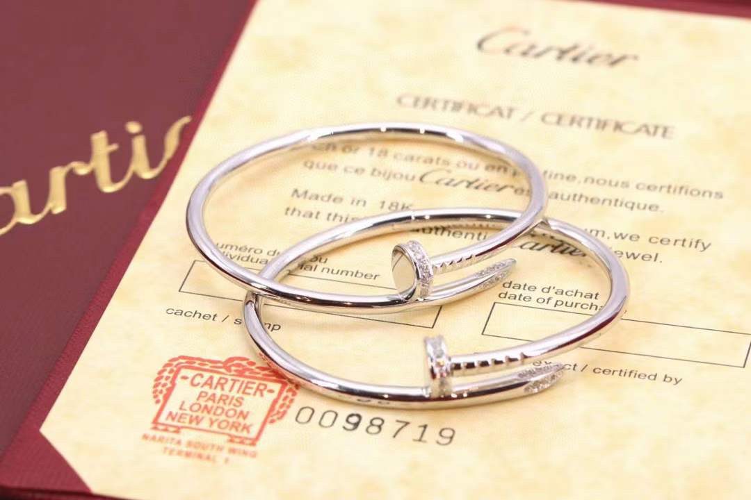 Cartier 卡地亚 Cartier 白金 头尾钻钉子实心手镯
