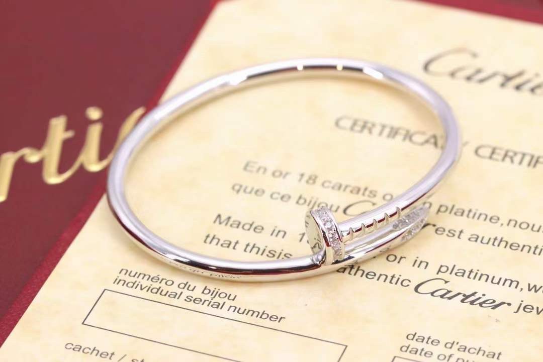 Cartier 卡地亚 Cartier 白金 头尾钻钉子实心手镯