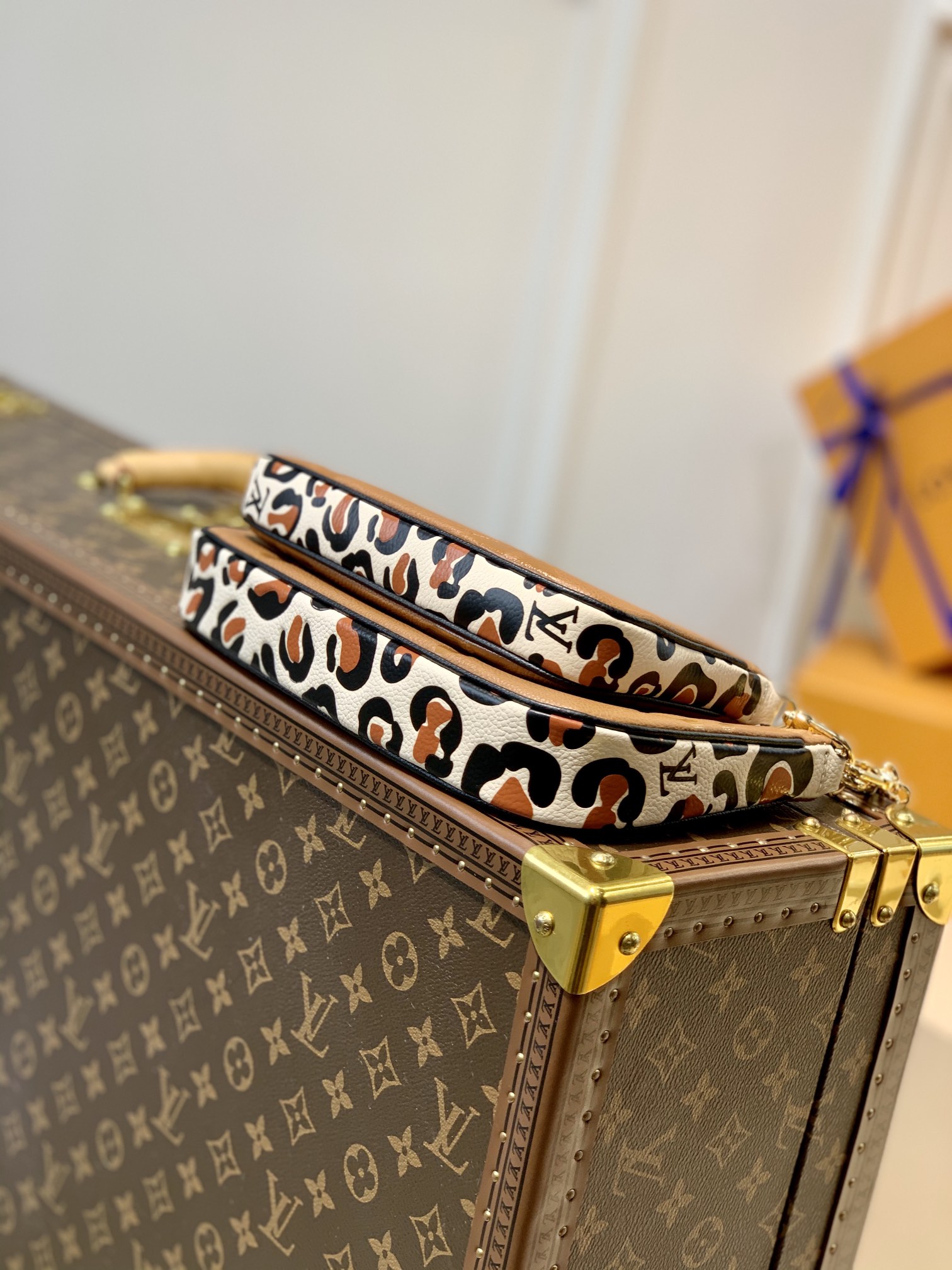 Louis Vuitton LV Multi Pochette Accessoires豹纹麻将包 M45839焦糖色