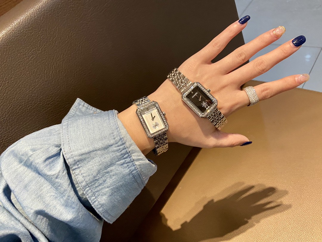 CHANEL - Comprehensive