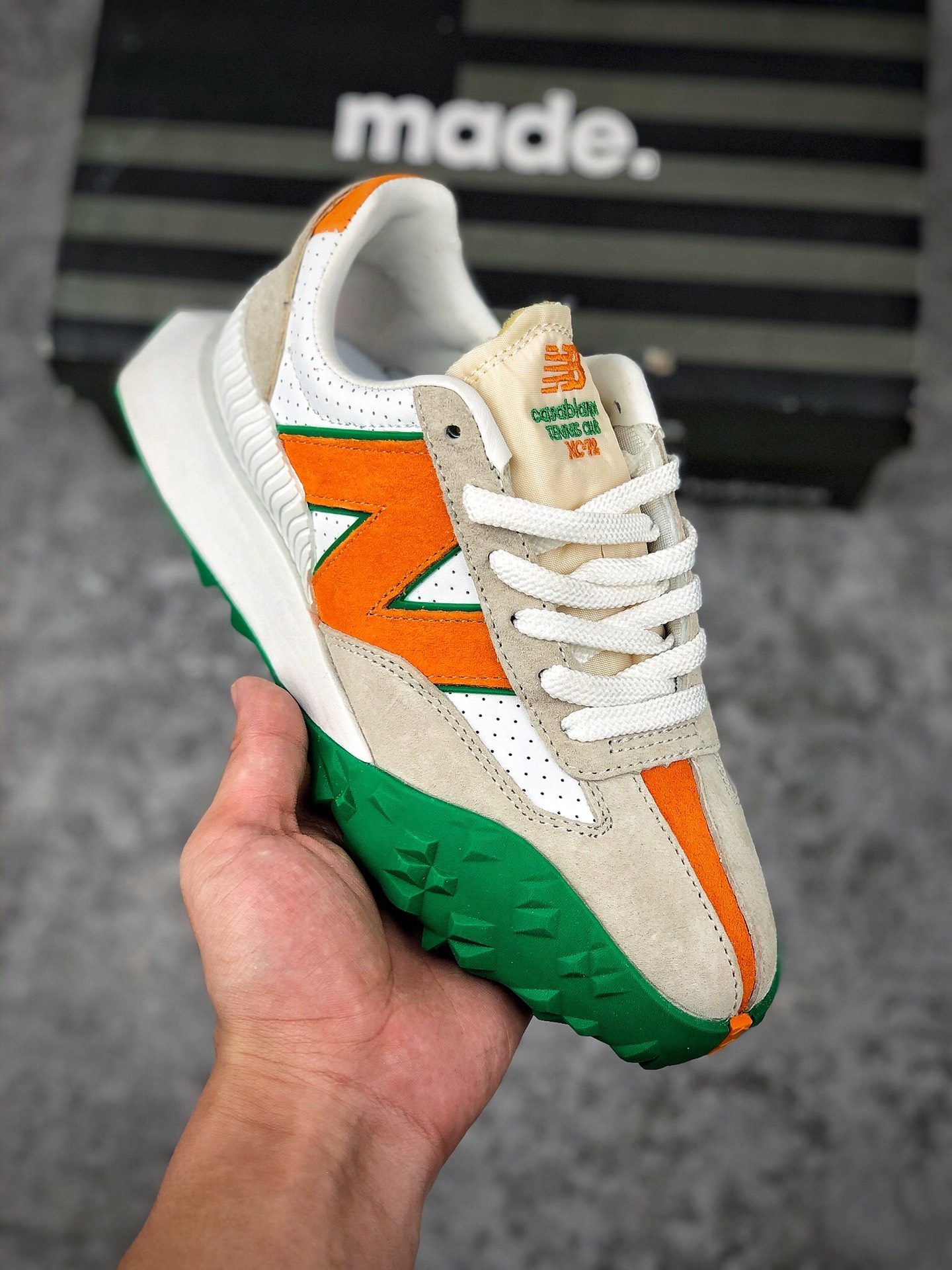  支持放店
新百伦 New Balance 72复古先锋 UXC72 CBD系列复古休闲运动慢跑鞋，上世纪 70 年代的意大利街头风格NB新百伦 全新 New Balance 72系列，以更纯粹的复古风格设计打造的全新造型。. Size：36 36.5 37 38 38.5 39 40 40.5 41.5 42 42.5 43 44 44.5 45