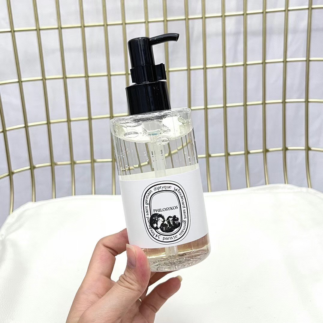 Diptyque Philosykos Cleansing Hand and Body Gel - 200ml 3 i1626843044 9208 1