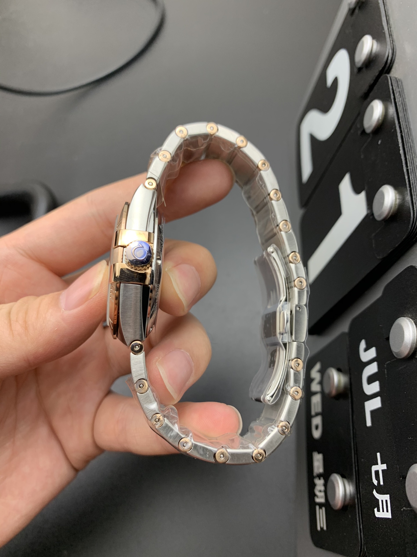 Omega 玫瑰金星座