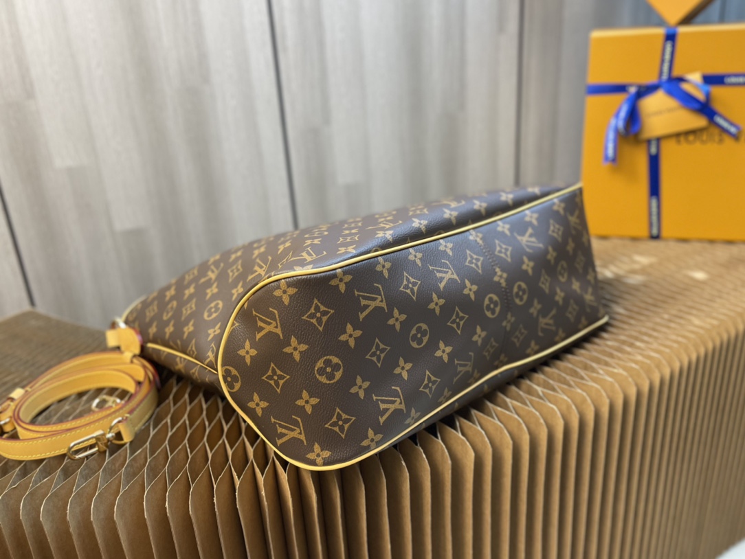 Louis Vuitton Haute Couture Classic Luxury Handbag Shoulder Crossbody 4