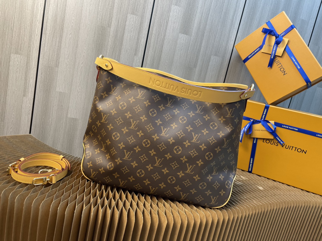 Louis Vuitton Haute Couture Classic Luxury Handbag Shoulder Crossbody 3