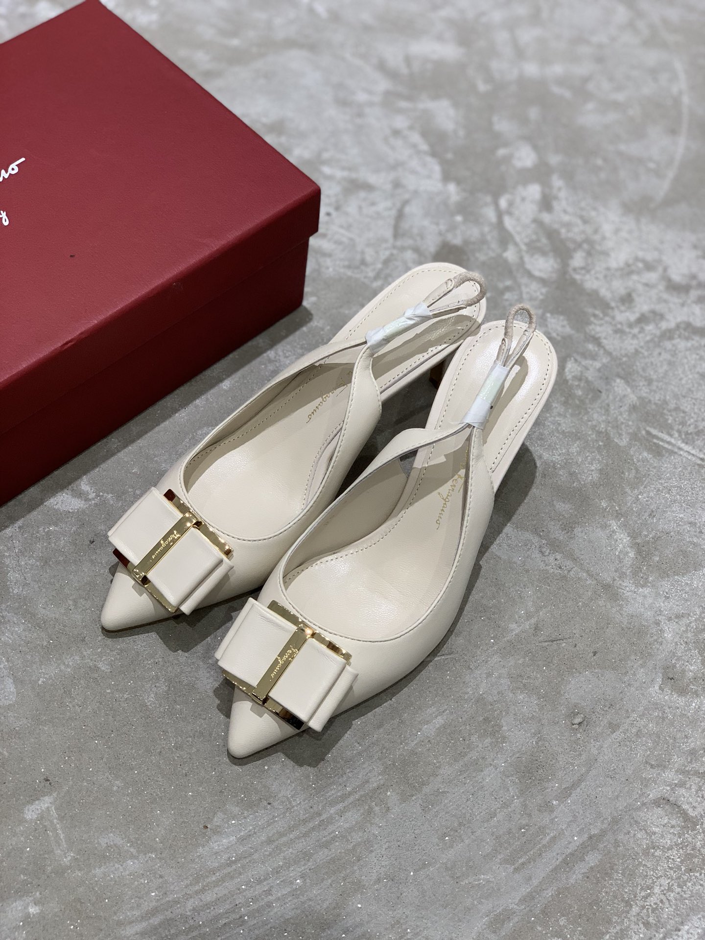[Ferragamo Women