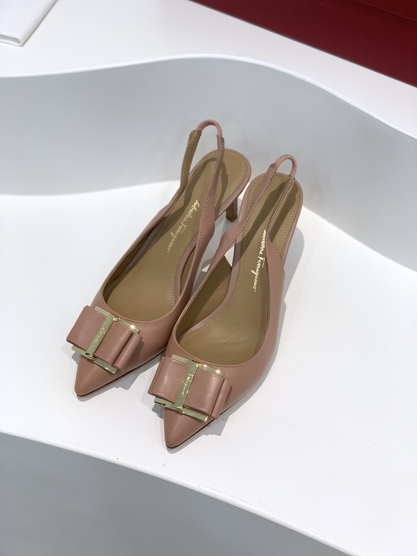 [Ferragamo Women
