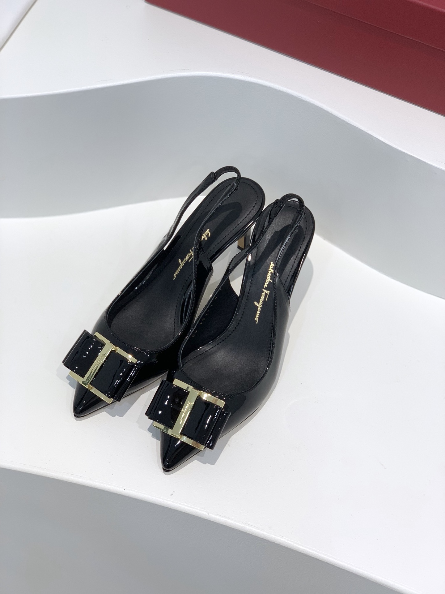 [Ferragamo Women