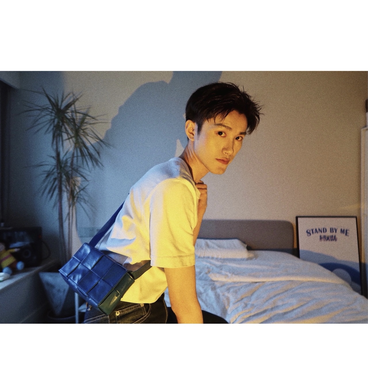 Bottega Veneta葆蝶家 Cassttte四格 651053油蜡皮钴蓝色