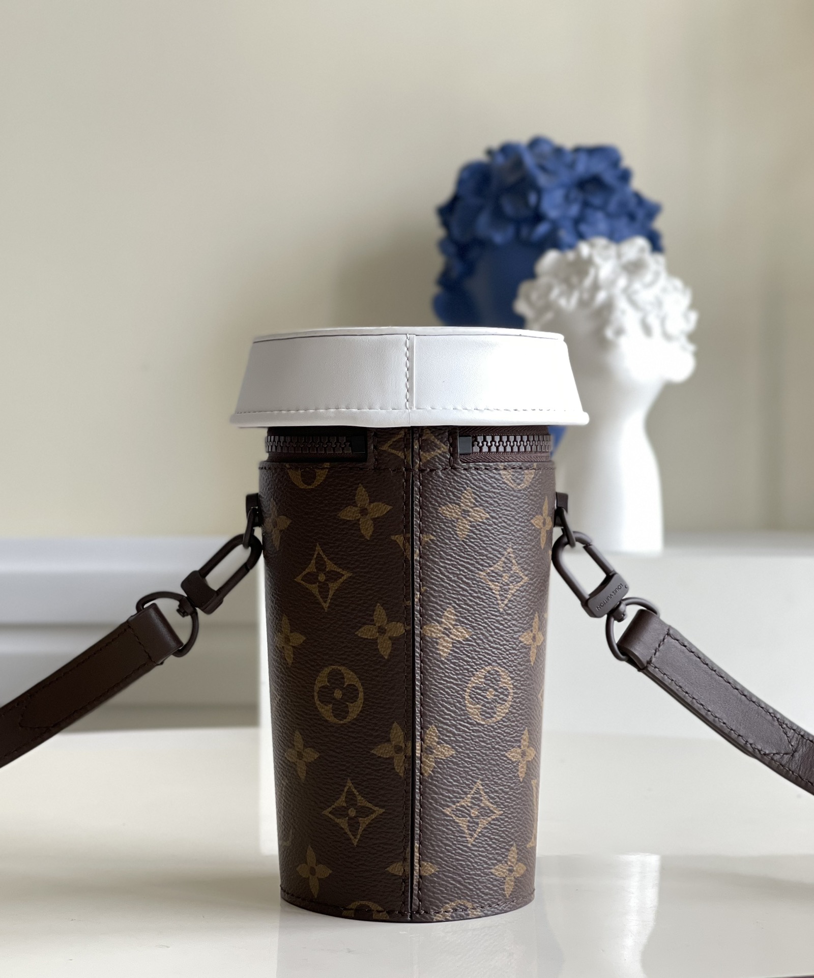 Louis Vuitton Haute Couture Classic Luxury Handbag Shoulder Crossbody 3