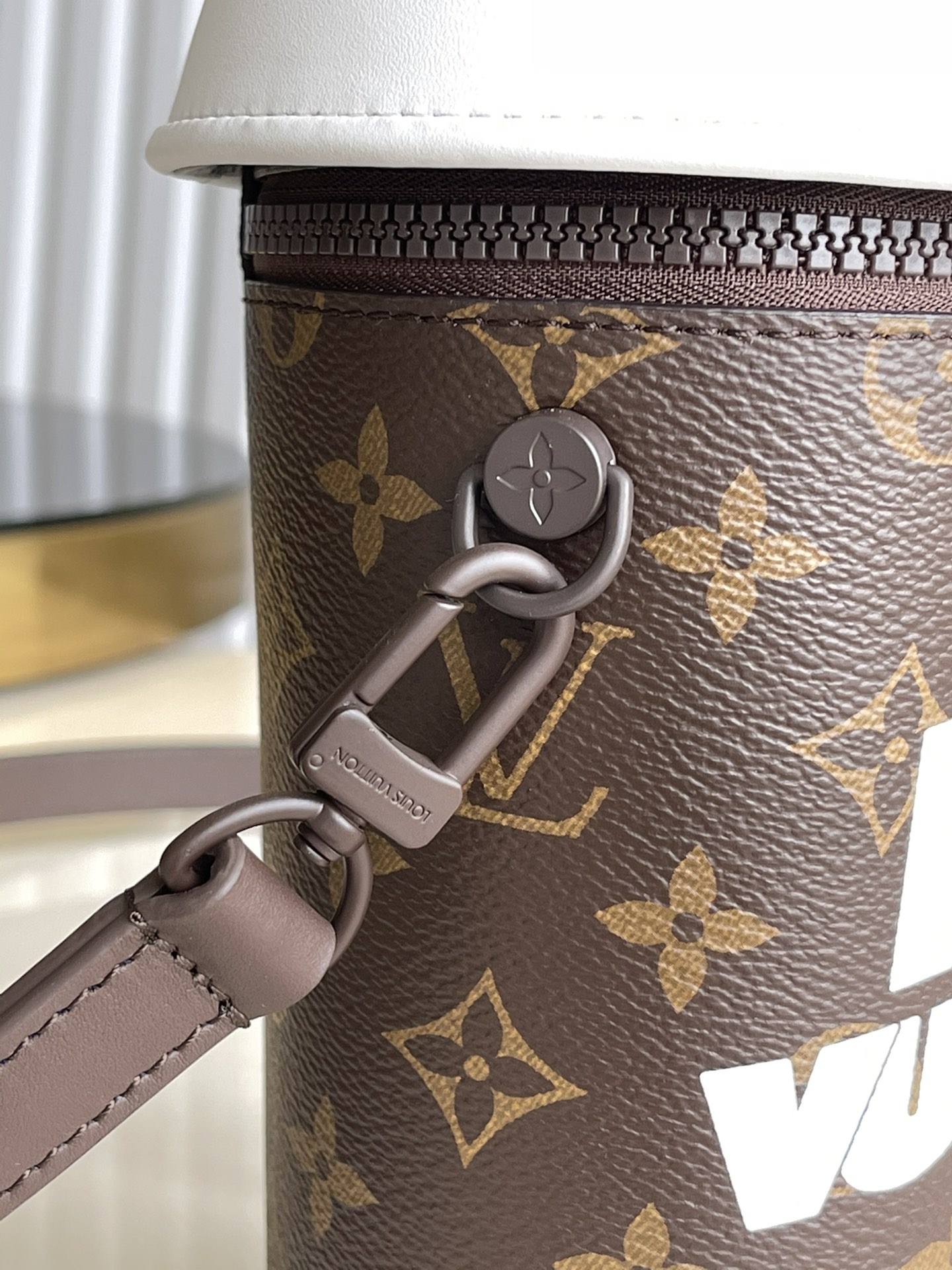 Louis Vuitton Haute Couture Classic Luxury Handbag Shoulder Crossbody 5