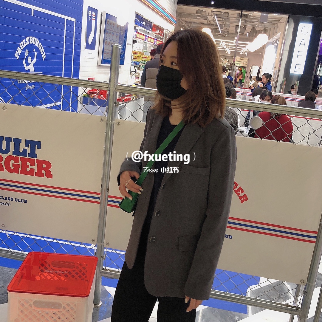 Bottega Veneta葆蝶家 Cassttte四格 651053油蜡皮赛车绿