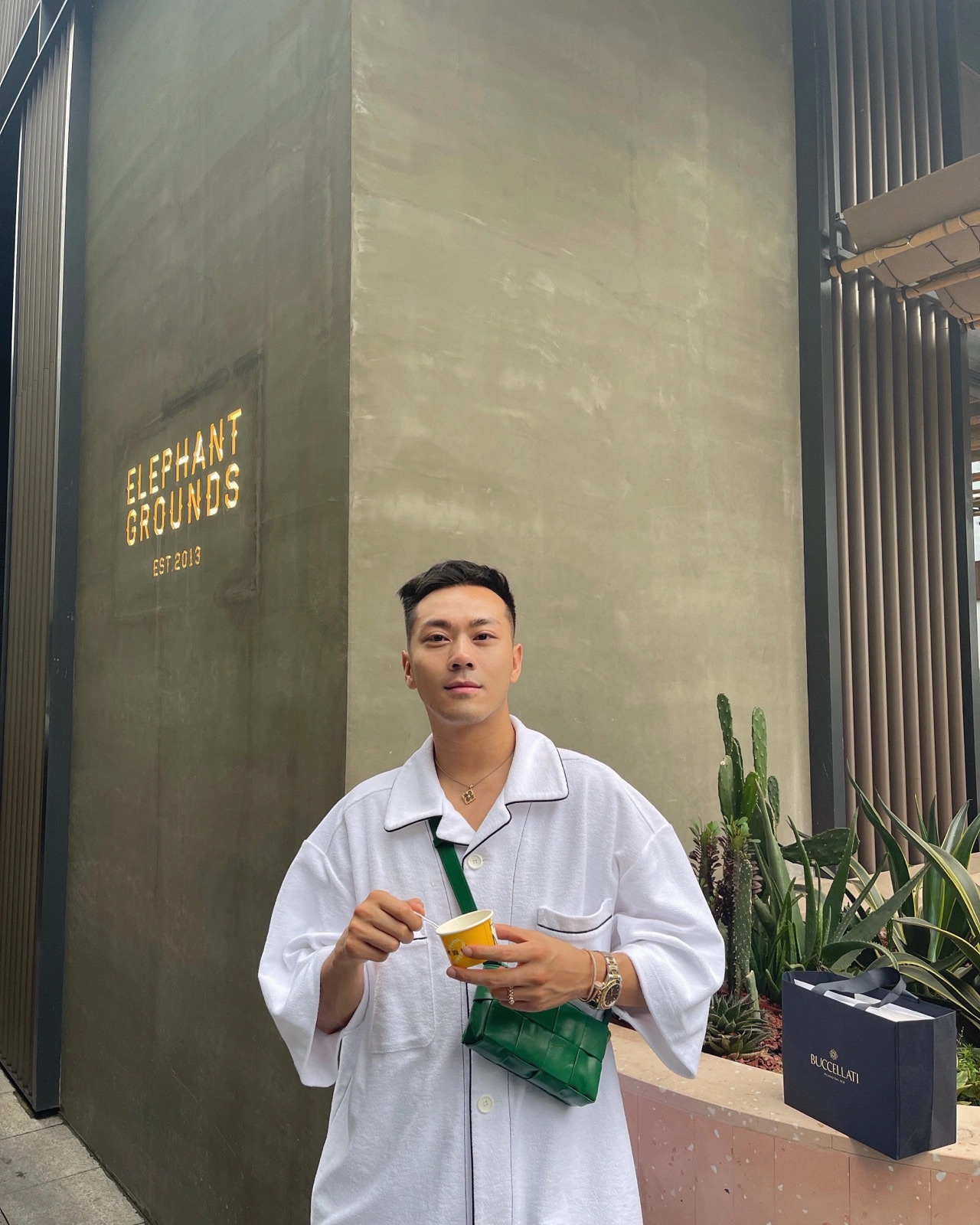 Bottega Veneta葆蝶家 Cassttte四格 651053油蜡皮赛车绿