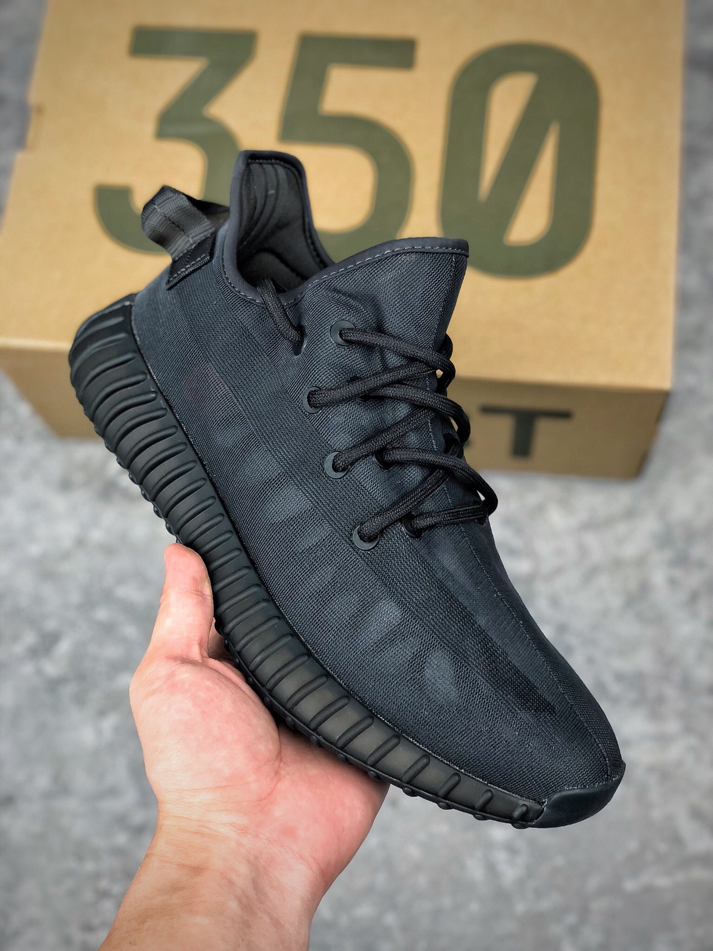  核心放店
S2渠道特供 独家纯原过验版 
Yeezy 350V2 