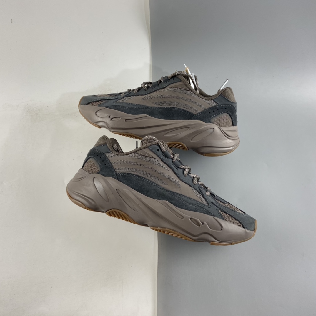 P320  AD Originals Yeezy Boost 700 ”Enflame Amber” 椰子复古爆米花中底姥爷慢跑鞋 黑灰  GZ0724