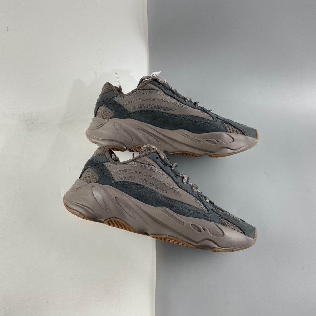 P320  AD Originals Yeezy Boost 700 ”Enflame Amber” 椰子复古爆米花中底姥爷慢跑鞋 黑灰  GZ0724
