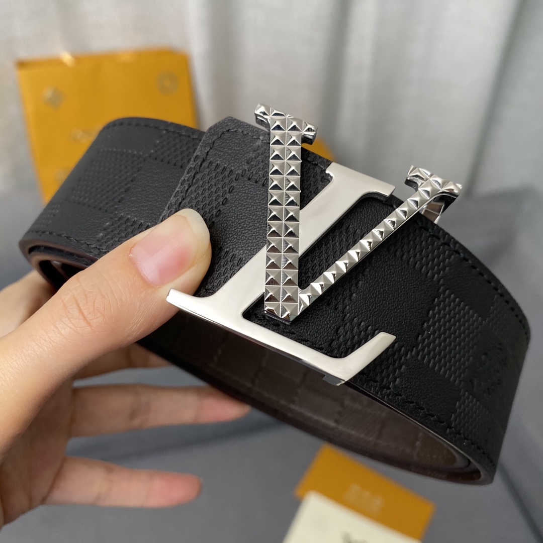 Louis Vuitton Belts Lattice Calfskin Cowhide