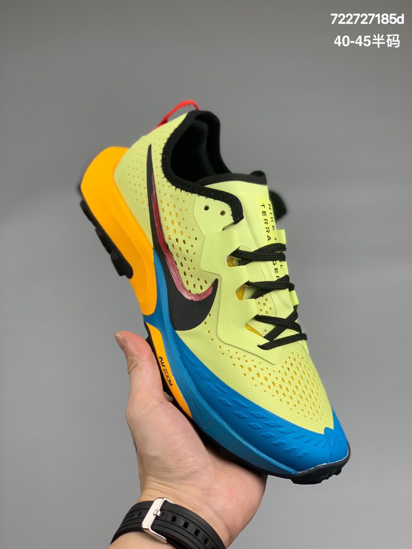 
公司级Nike Air Zoom Terra Kiger 7轻量透气抓地缓震越野跑鞋 男士户外跑步鞋 货号：CW6062-300 Nike Air Zoom Terra Kiger 7轻量透气抓地缓震越野跑鞋 男士户外  
Size:40-45半码
编码:722727185d