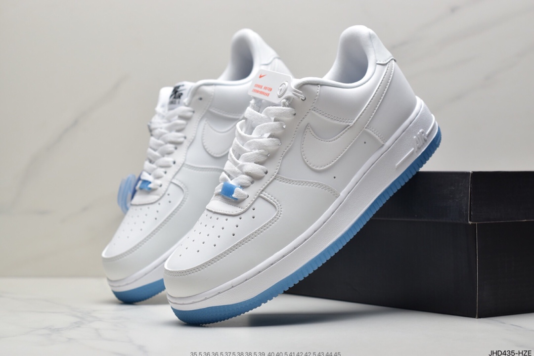 190 Nike Wmns Air Force 1 ’07 Low”UV White/University Blue Pack” DA8301-100