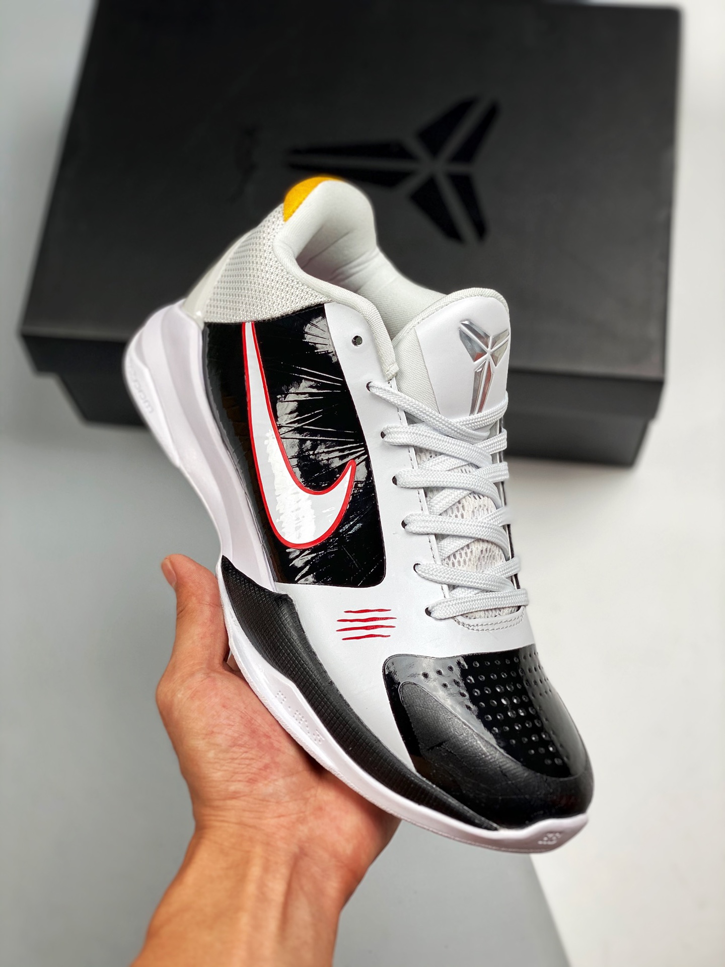 Apoyo para tiendas 3 Nike Kobe 5 Protor "Bruce Lee Alt" blanco y negro, Bruce Lee, unisex, gran área de ZOOM …
