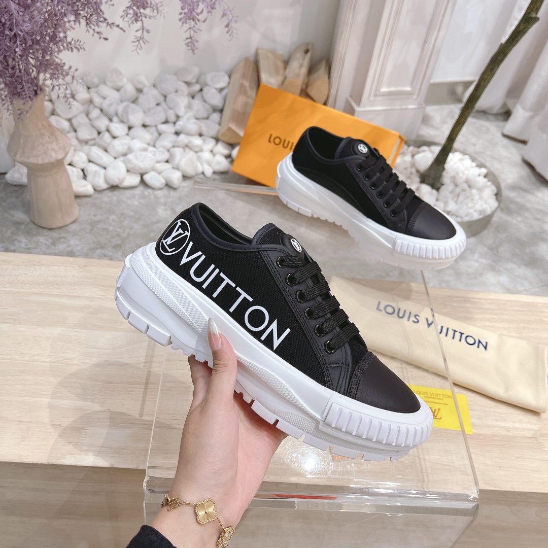 Louis Vuitton Shoes Sneakers Calfskin Canvas Cotton Cowhide Rubber Silk TPU LV Circle Low Tops