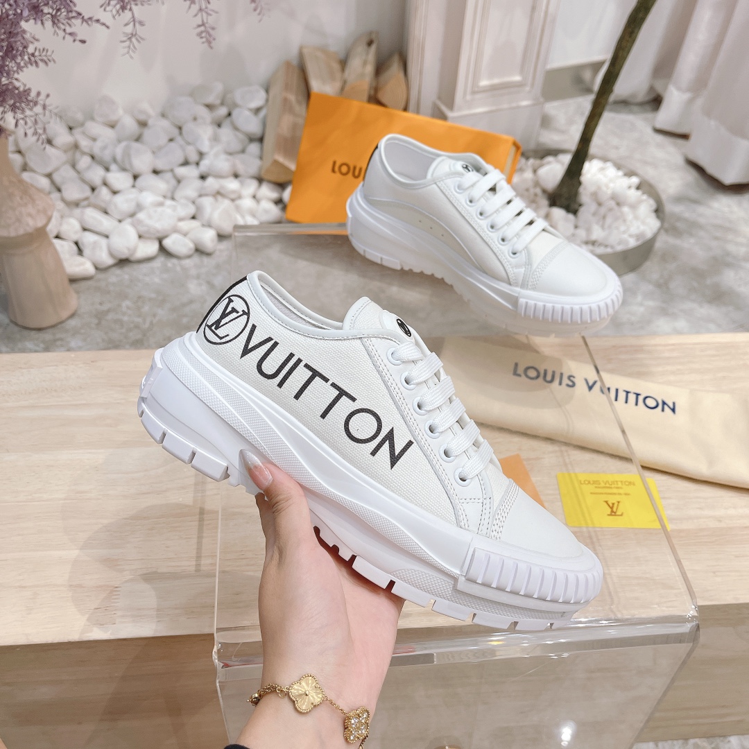 Louis Vuitton Shoes Sneakers Calfskin Canvas Cotton Cowhide Rubber Silk TPU LV Circle Low Tops