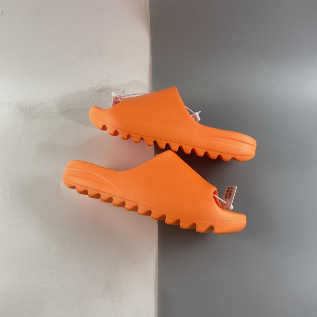 P150  Kanye West x Yeezy Slide 侃爷再度联乘 椰子拖鞋GZ0953