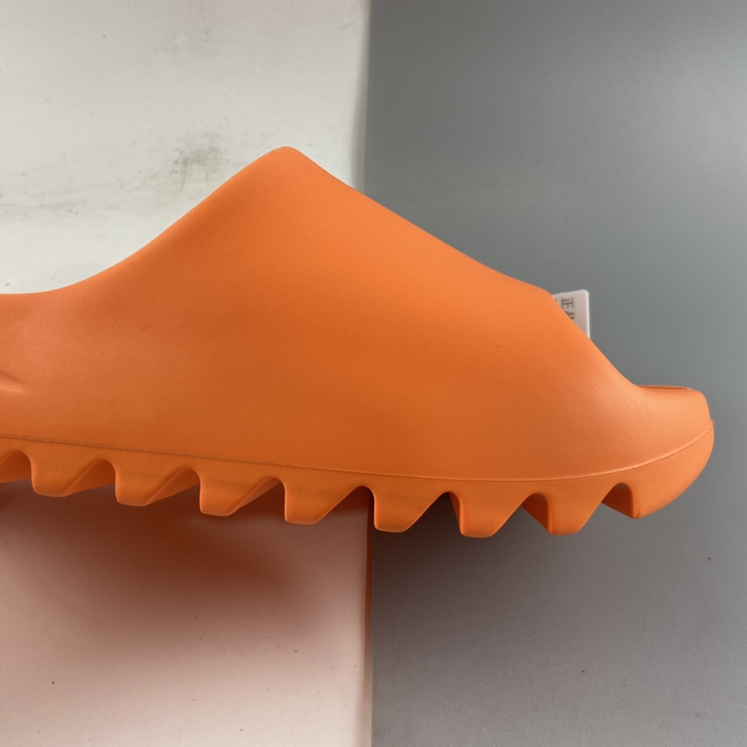 P150  Kanye West x Yeezy Slide 侃爷再度联乘 椰子拖鞋GZ0953