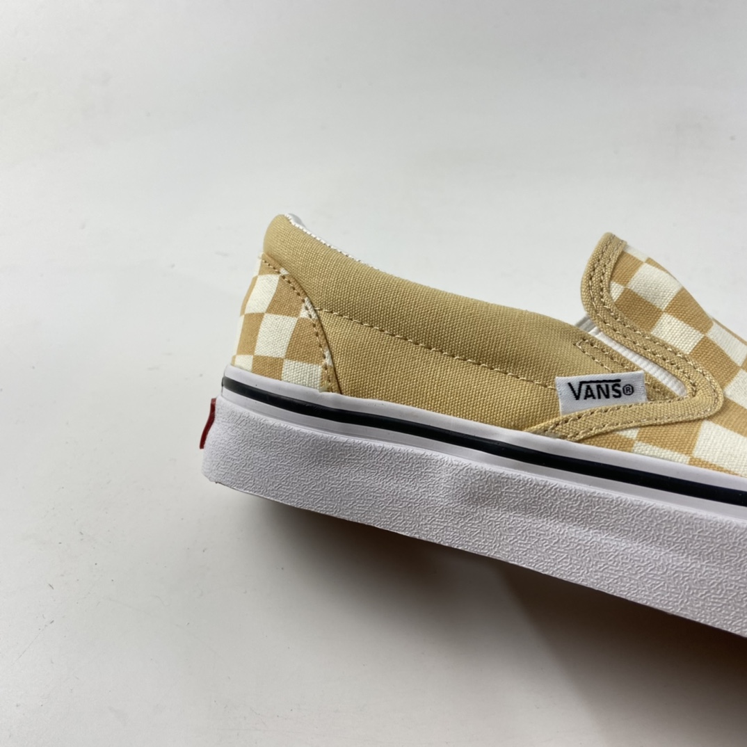 P140  Vans OG Classic Slip-On 范斯 一脚蹬棋盘格 卡其色 经典懒人套男女款低帮帆布鞋 VN0A33TB43A