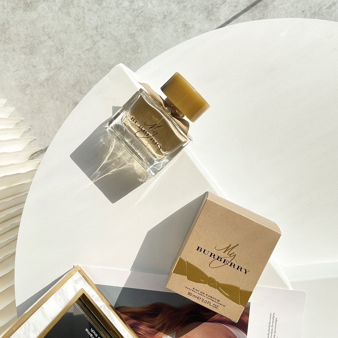 专柜品质Burberry巴宝莉黄色淡香水90ml 6