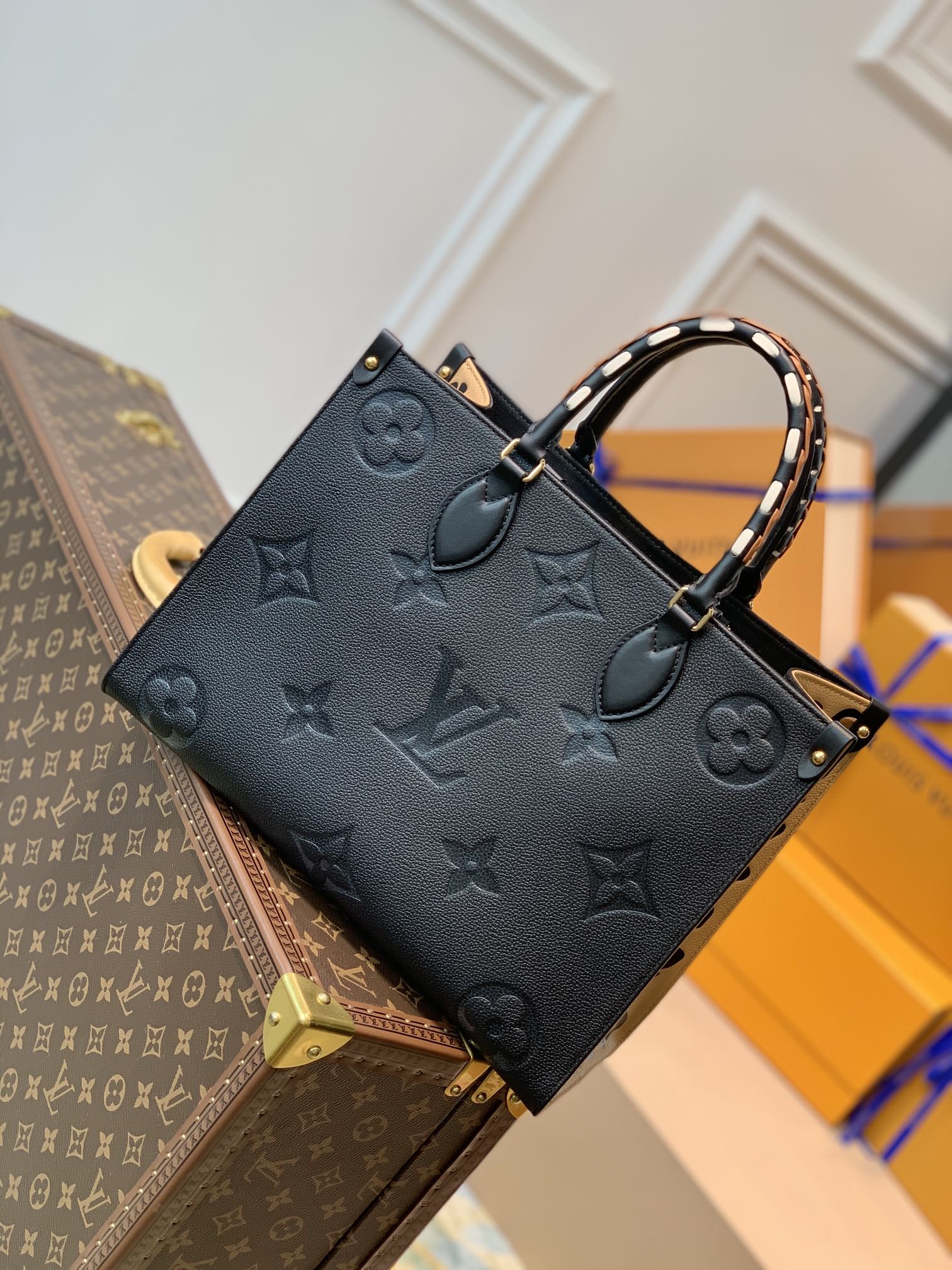 Louis Vuitton LV Onthego MM 豹纹印花托特包 M58522黑色