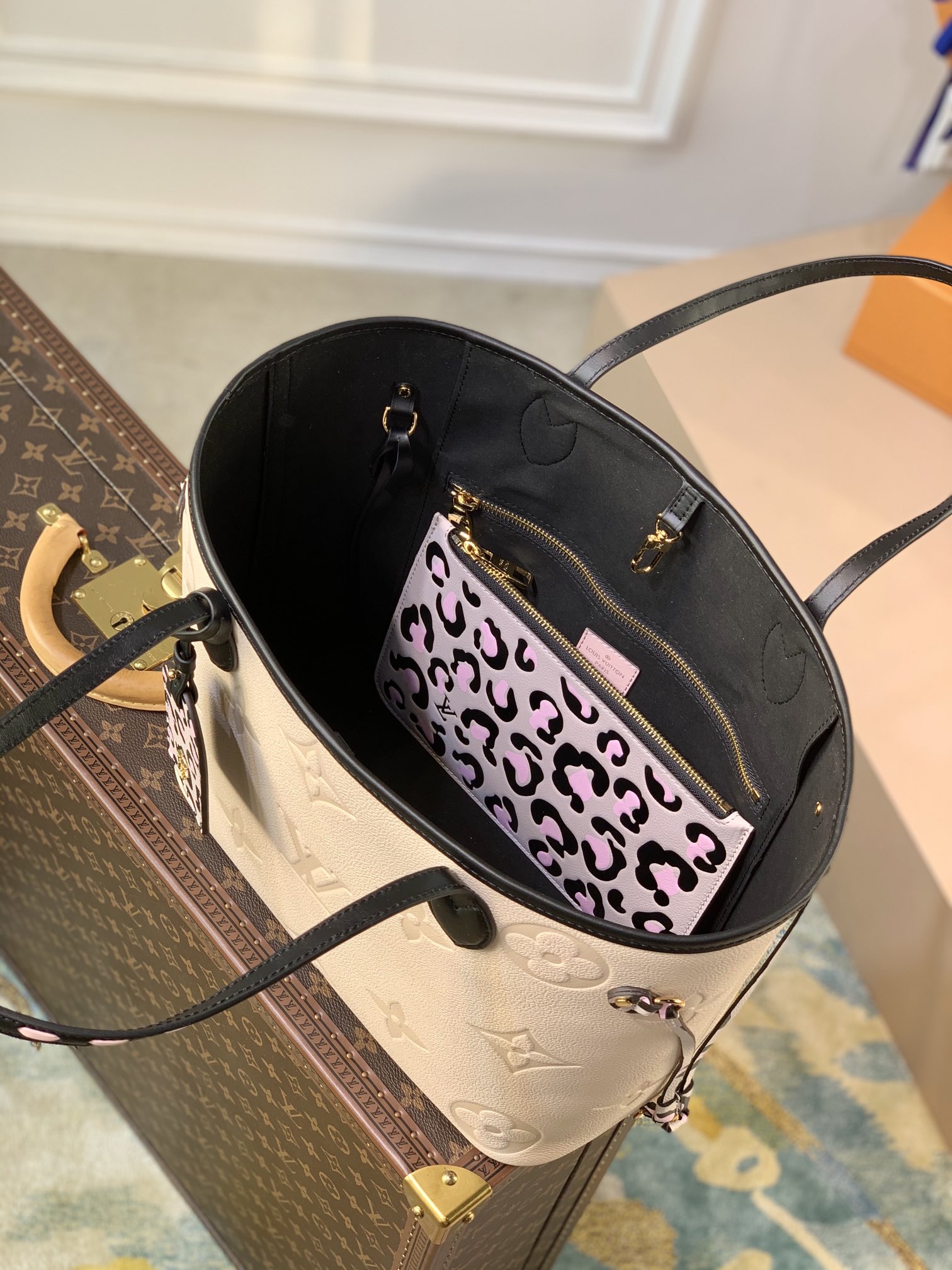 Louis Vuitton LV Neverfull MM tote M58525