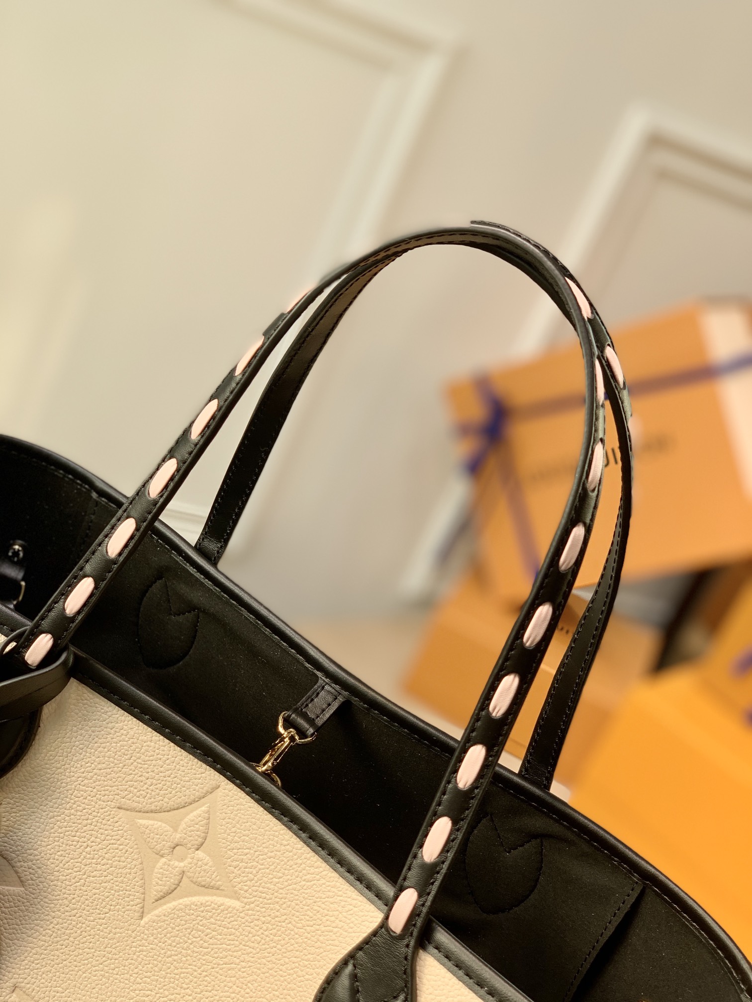 Louis Vuitton LV Neverfull MM tote M58525