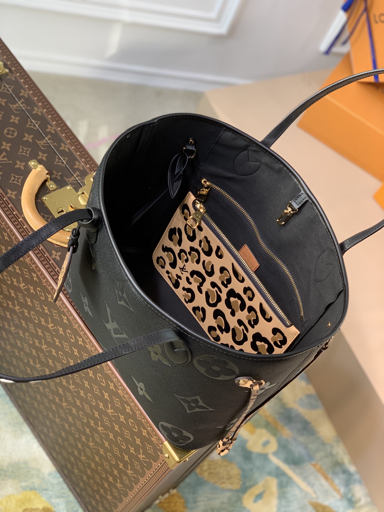 Louis Vuitton Neverfull Monogram Black M45856