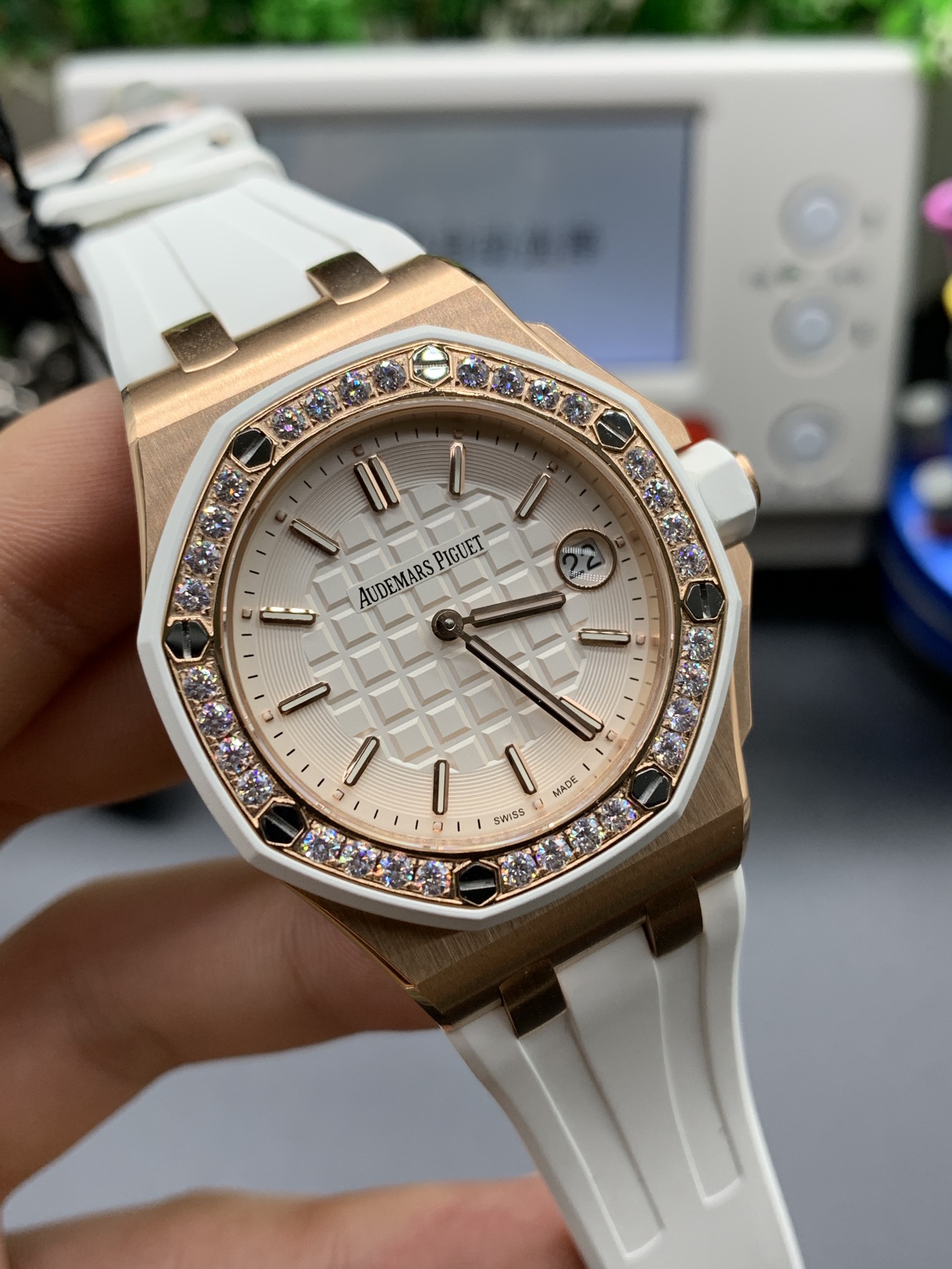 Audemars Piguet Ap factory一款专属女生的爱彼，牛奶白