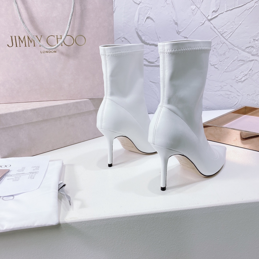 “Jimmy Choo21 High-Quality Boots: Italian Fashion with Pointy Design and Comfort” - 图片 7