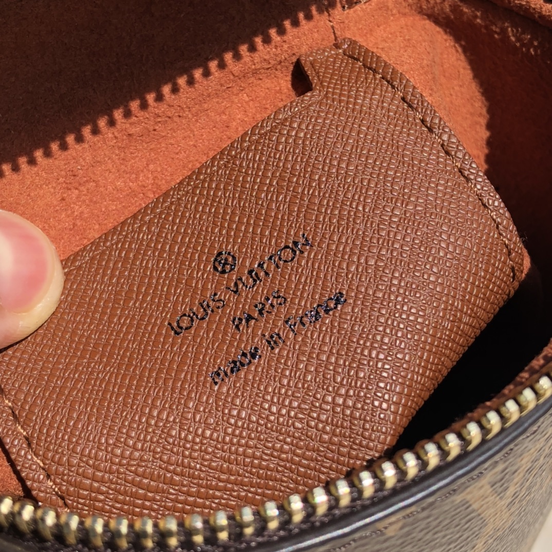 🌼m44914尺寸：18×11×4cmLV 海外渠道资源特供Phone Box手袋❗️😱造型小巧精致，方