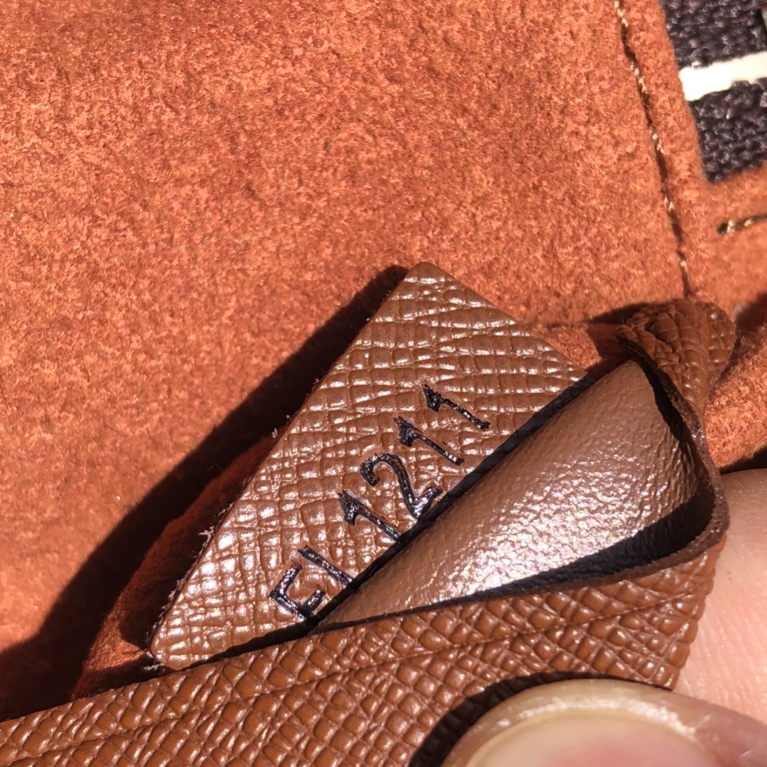 🌼m44914尺寸：18×11×4cmLV 海外渠道资源特供Phone Box手袋❗️😱造型小巧精致，方